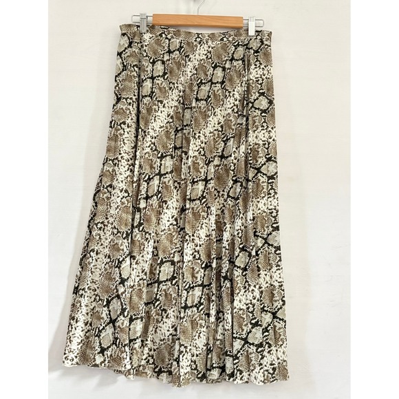 Banana Republic Dresses & Skirts - Banana Republic Snakeskin Pleated Midi Skirt Brown Animal Print Size 8 Lined